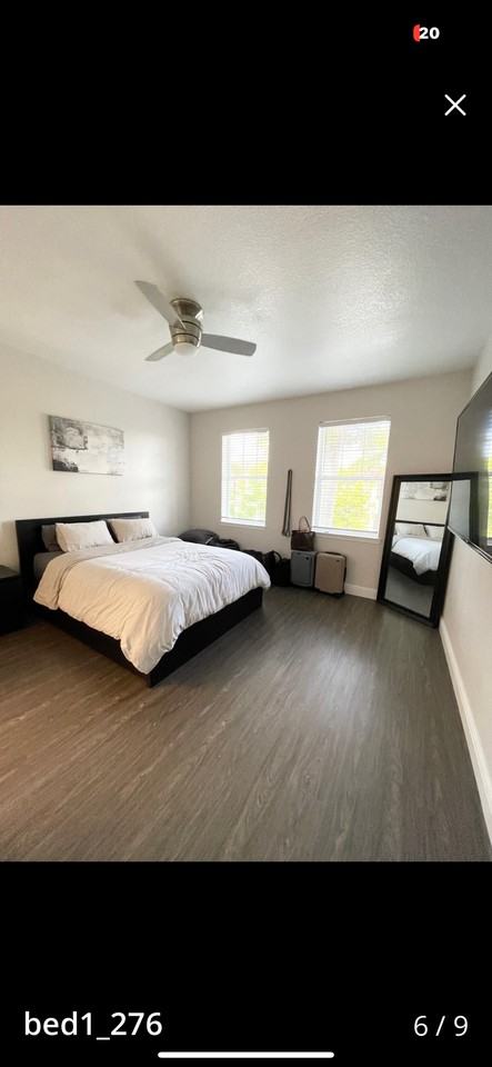 276 Murcia Dr - Photo 2 of 8