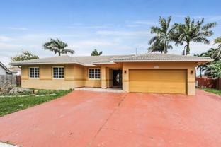 12743 Sw 207th Ter - Photo 1 of 1