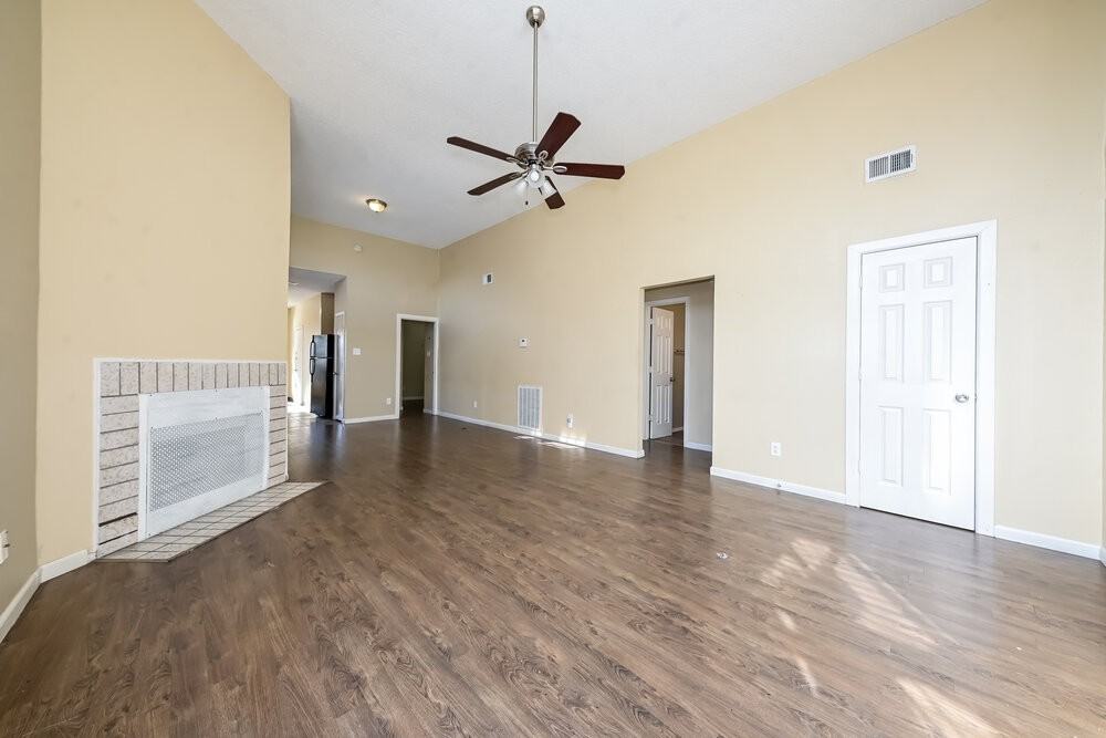 529 Horse Shoe Bnd - Photo 5 of 16