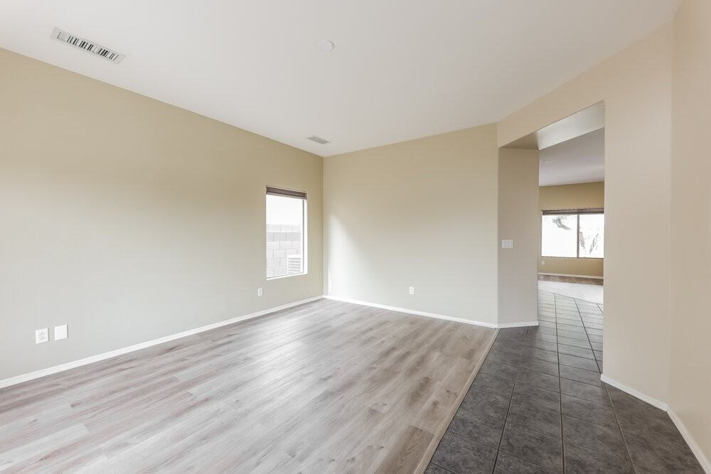 5128 West Grenadine Road - Photo 3 of 16