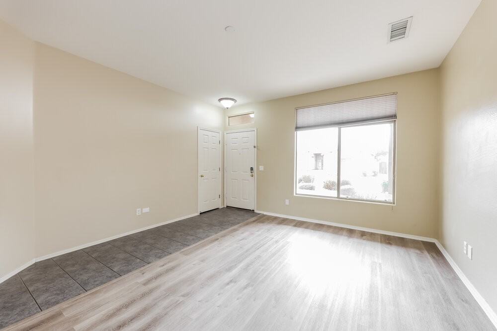 5128 W Grenadine Rd - Photo 4 of 16