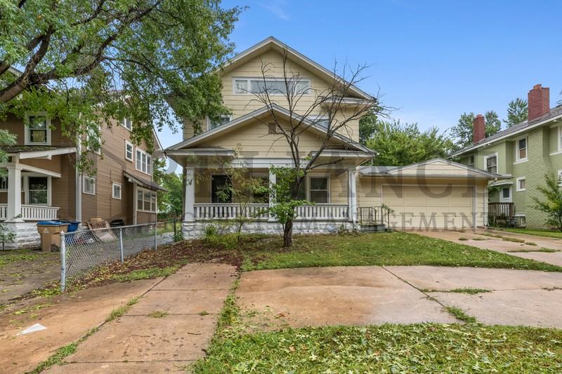 332 N Rutan St - Photo 2 of 37