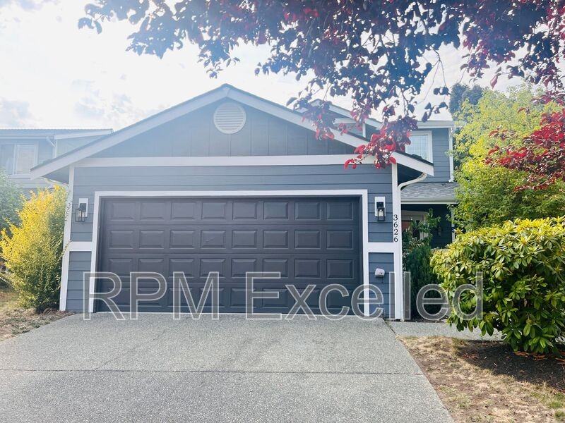 3626 180th St E - Photo 2 of 22