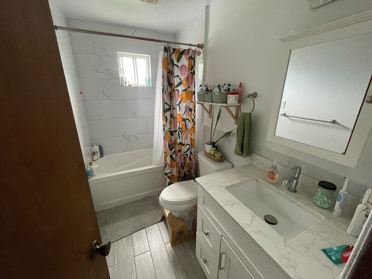 121 Concord Avenue - Photo 3 of 25