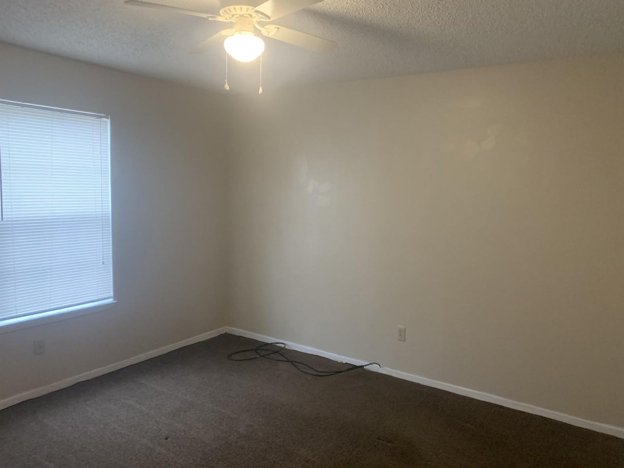 1350 North Constitution Avenue - Photo 6 of 50