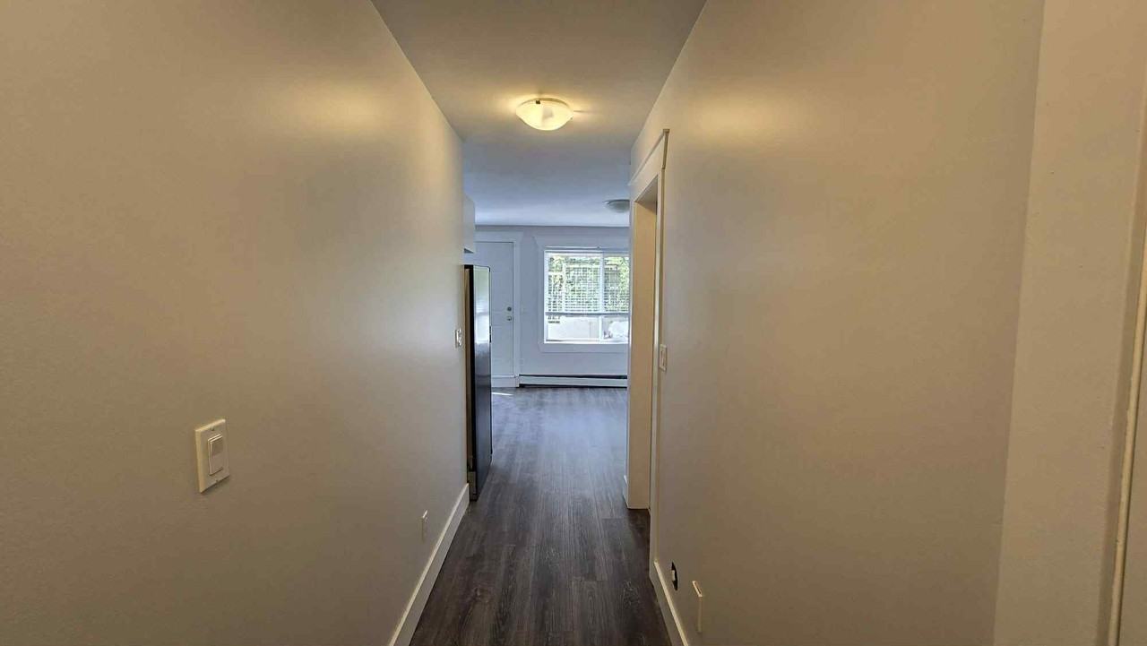 15136 60 Avenue - Photo 2 of 5