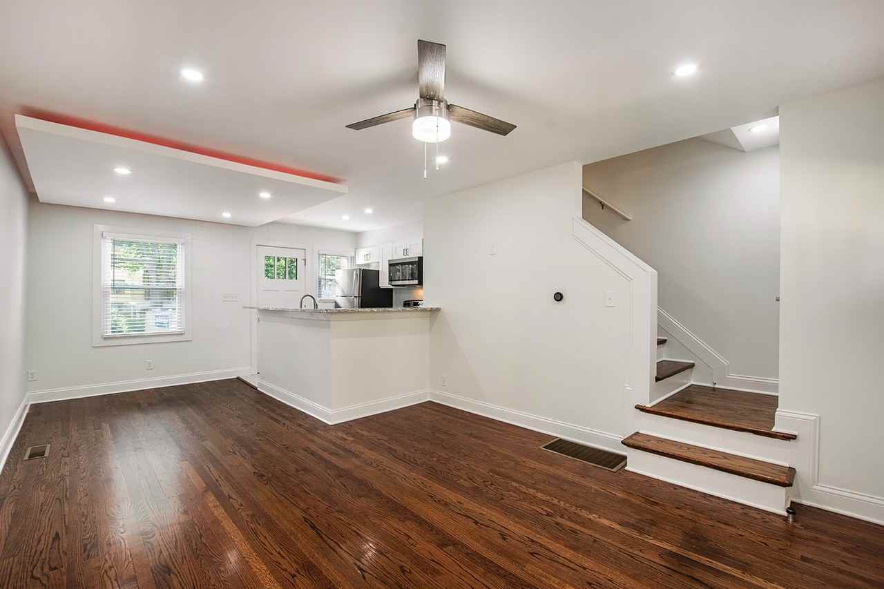 Baltimore Townhomes 5016-5050 - Photo 4 of 26