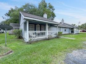 323 Cedarwood Dr - Photo 1 of 1