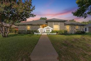 220 Simmons Dr - Photo 1 of 1