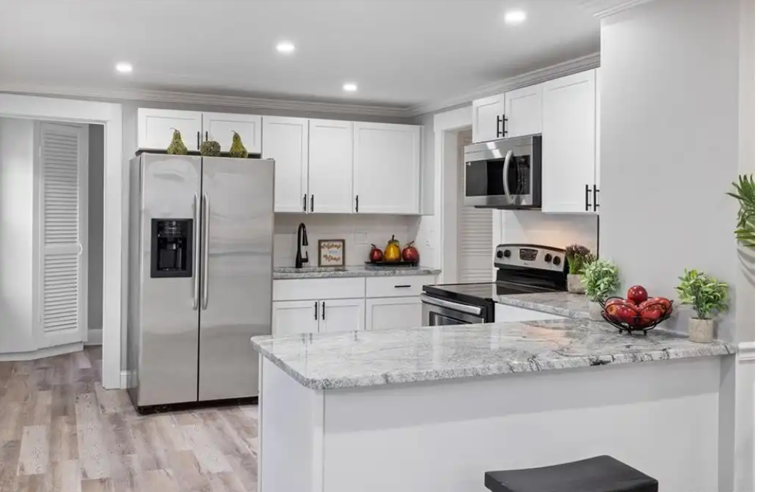 214 Greene St #214 - Photo 6 of 18