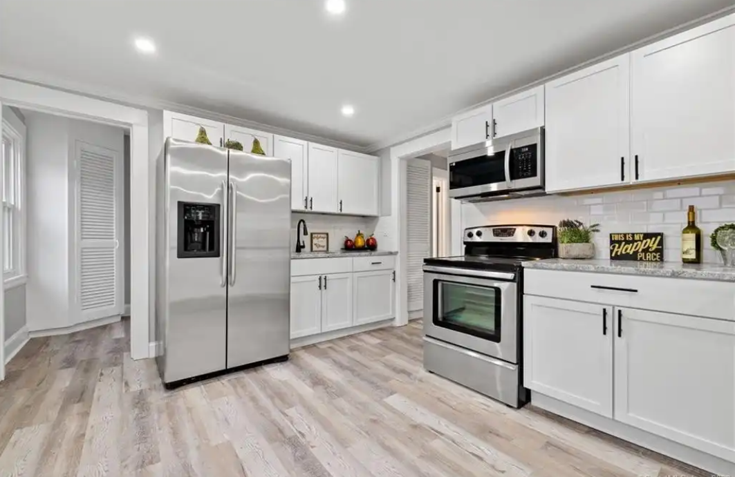 214 Greene St #214 - Photo 7 of 18