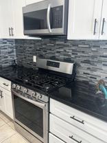 103 N Hayworth Ave #1 - Photo 1 of 1
