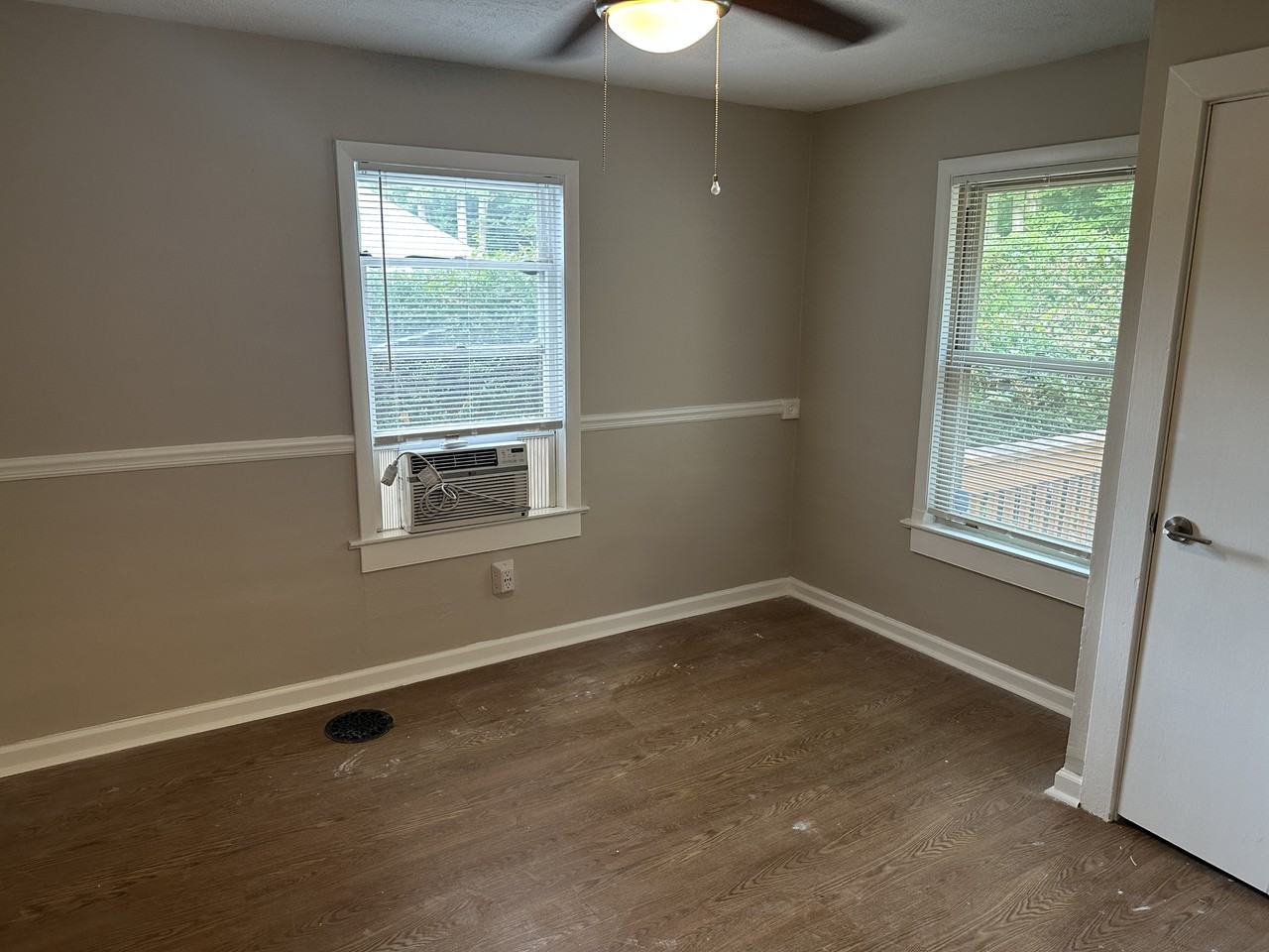 319 W Park Ave #A - Photo 2 of 10