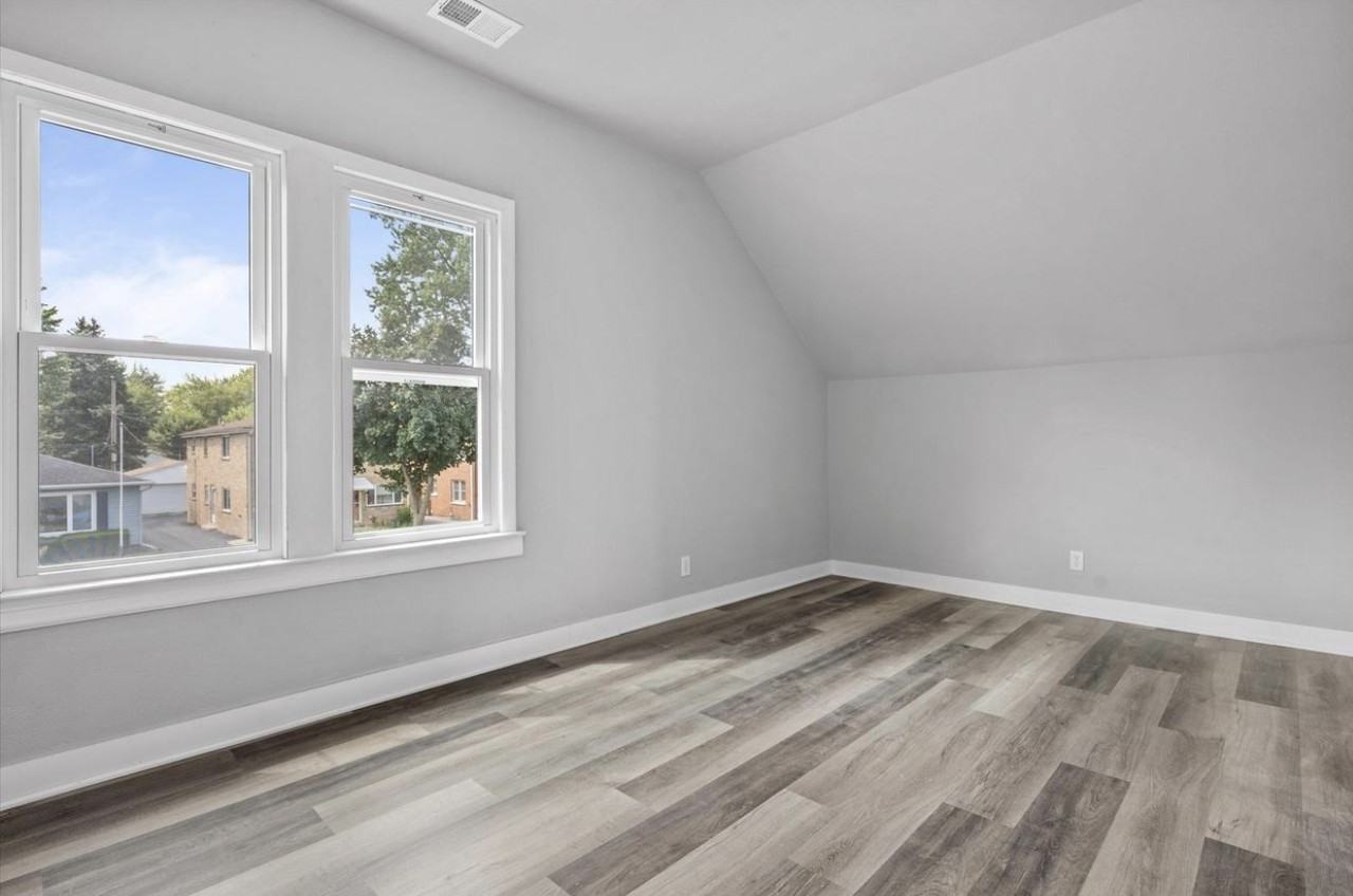 5014 N 125th St #5014 - Photo 6 of 14