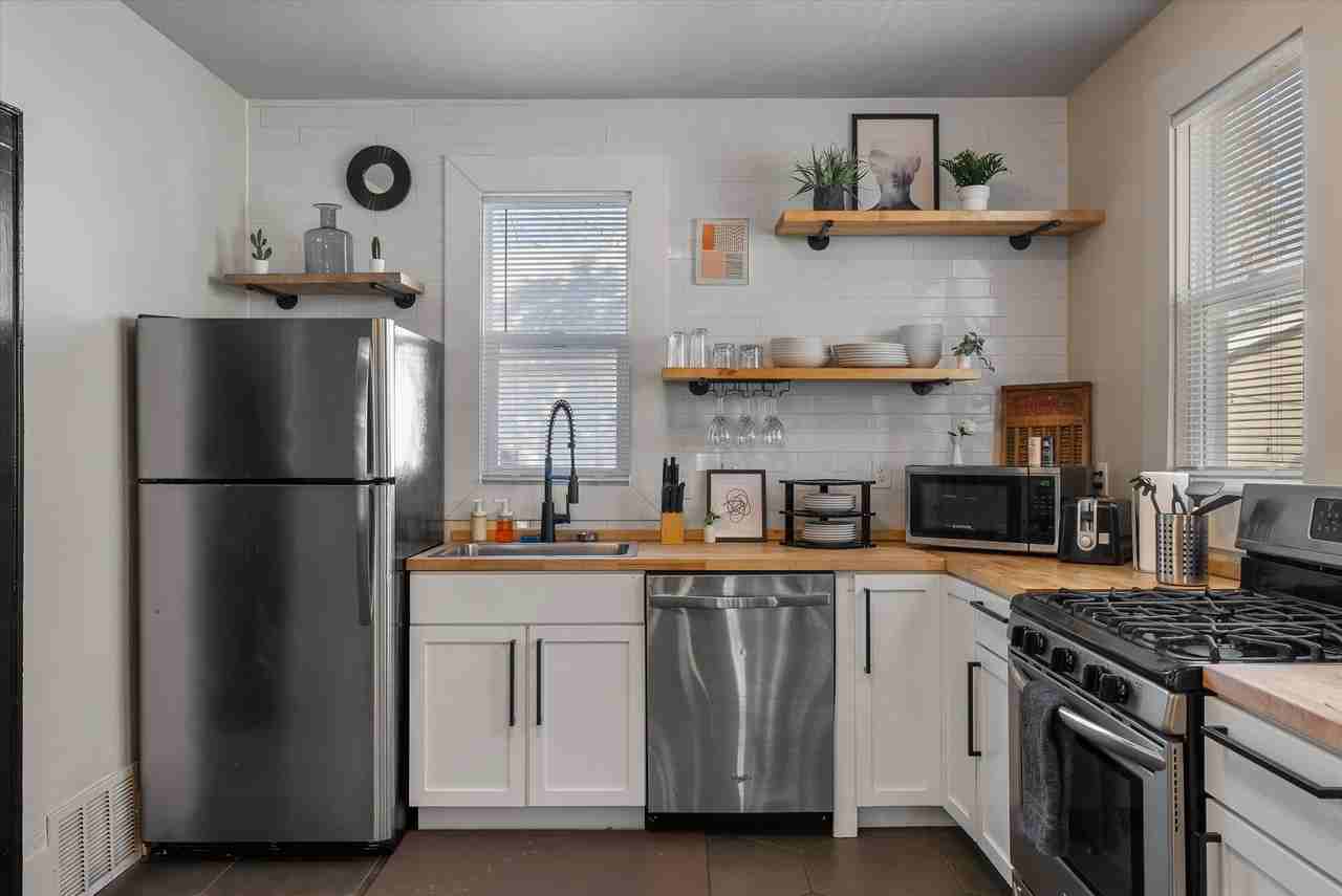 340 E Clarence St #NA - Photo 5 of 36