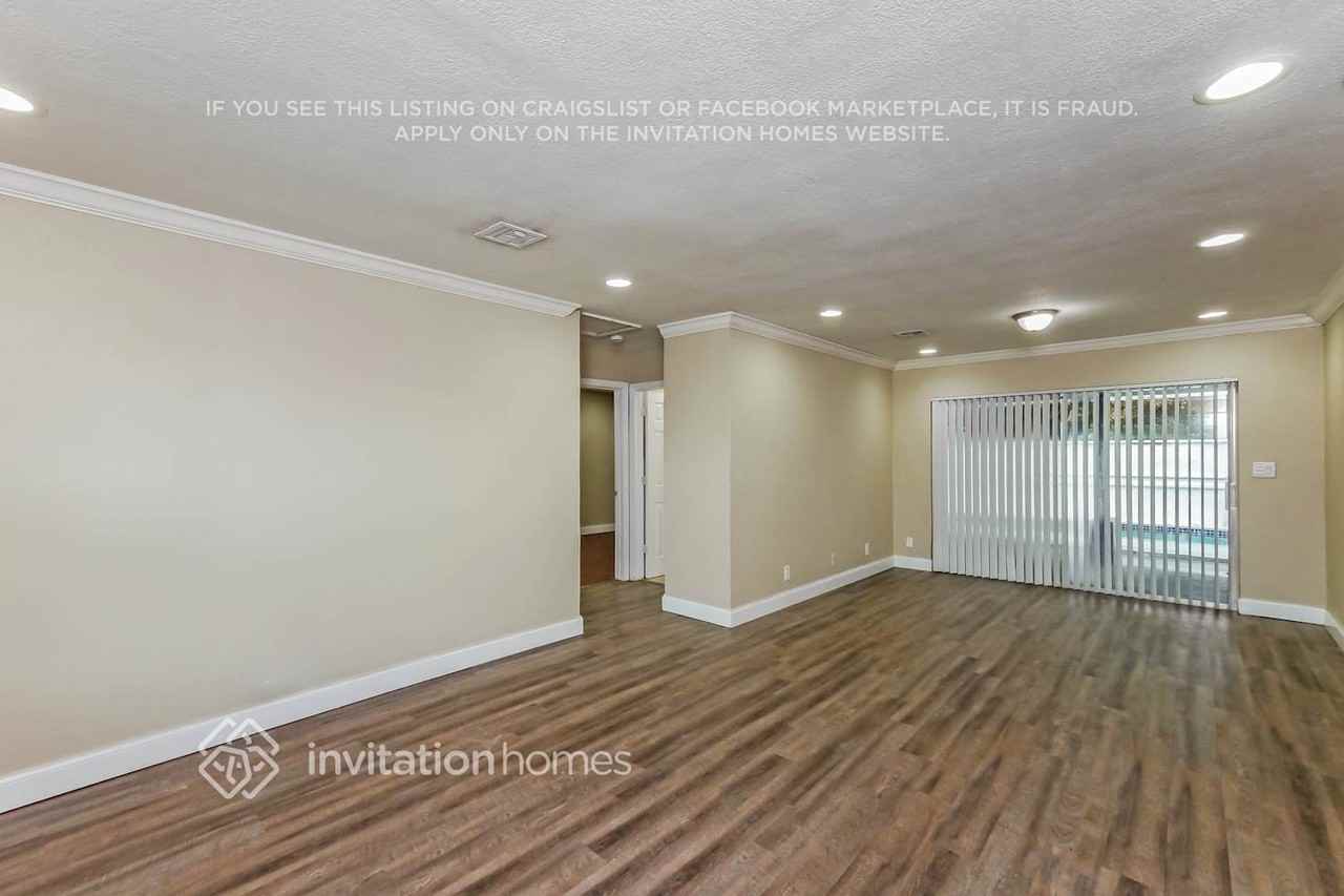 6460 Grant Ct - Photo 3 of 17