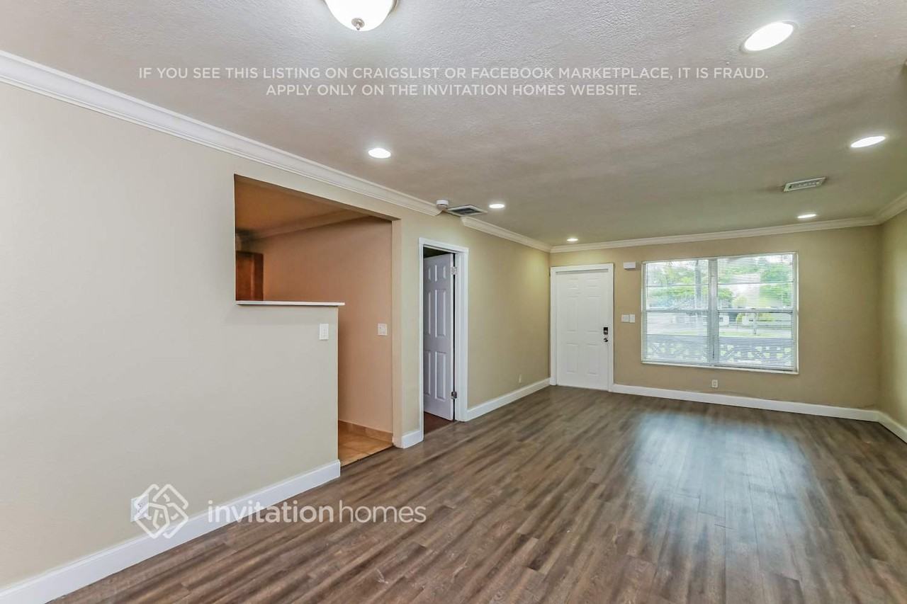 6460 Grant Ct - Photo 6 of 17