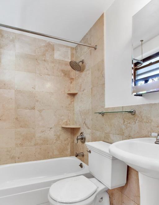 E 13th St #5A - Photo 7 of 7