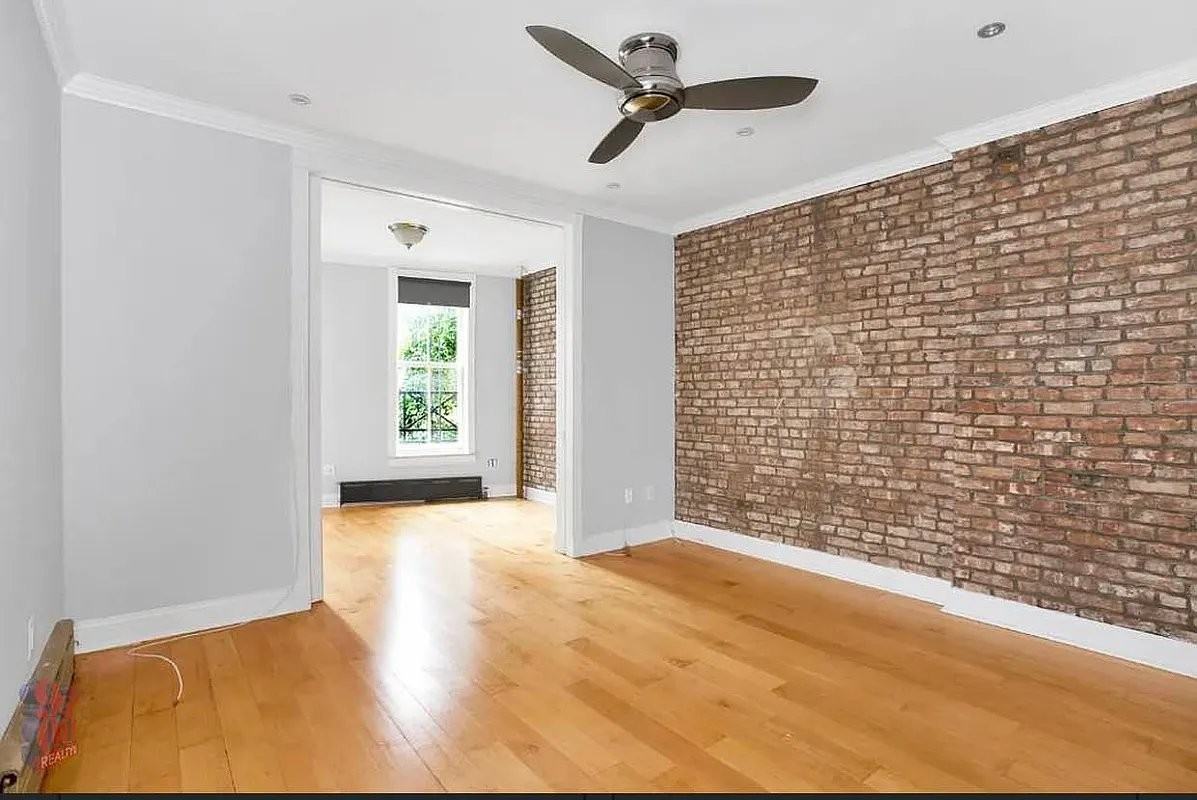 Bedford St #3D - Photo 2 of 7