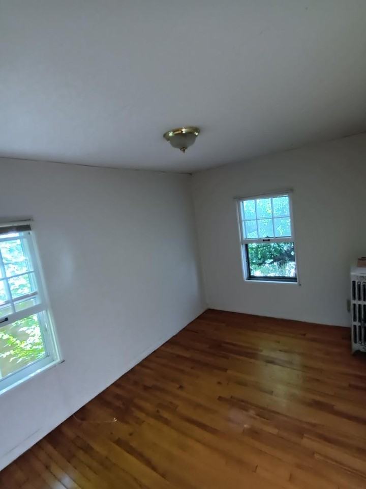 2127 University Ave - Photo 5 of 10