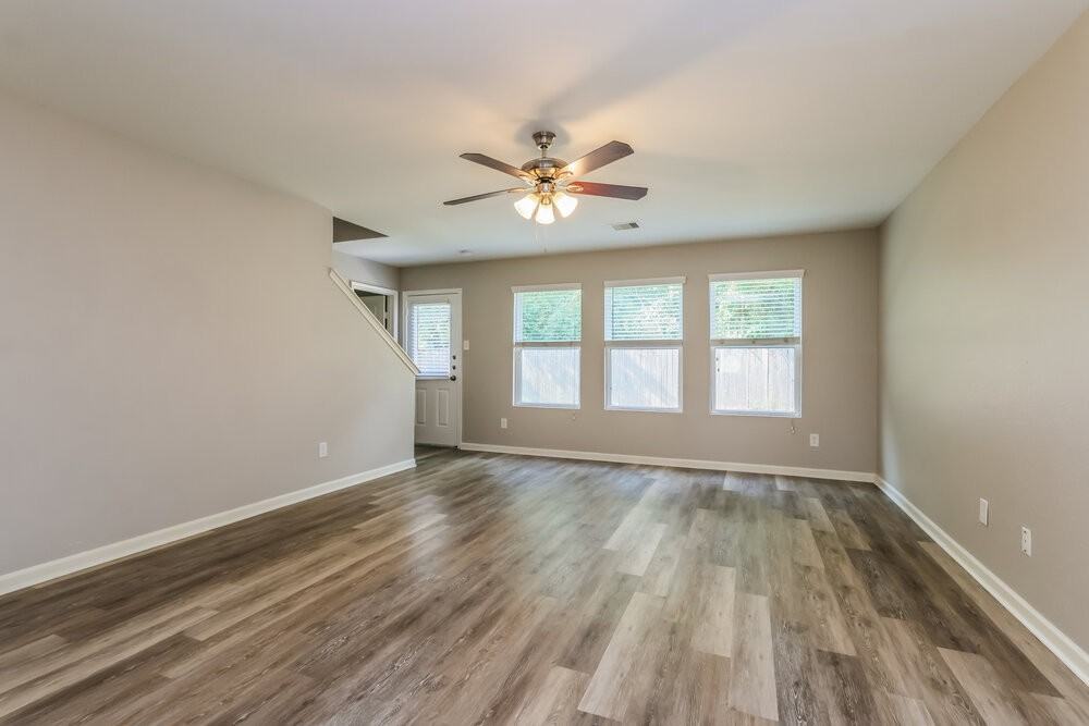 9969 Kingfisher Dr - Photo 4 of 17