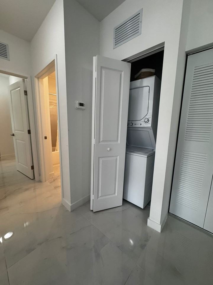 1150 Southwest 70th Avenue - Photo 2 of 8