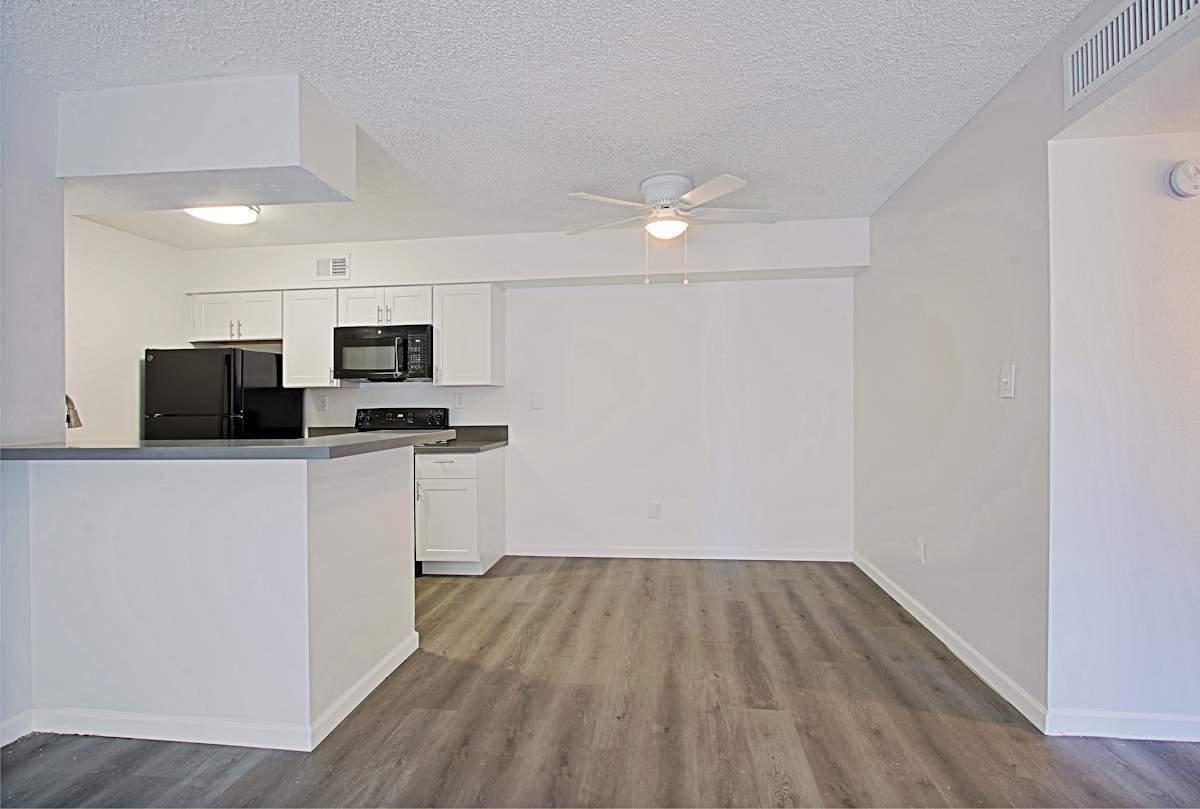 17602 N Cave Creek Rd - Photo 3 of 41