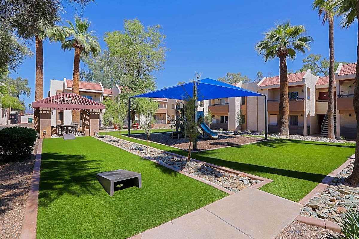 17602 N Cave Creek Rd - Photo 7 of 41