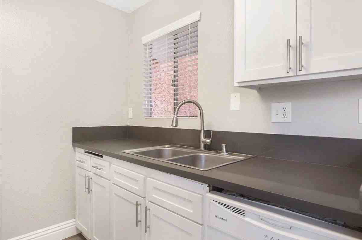 18615 E Arrow Hwy - Photo 4 of 22