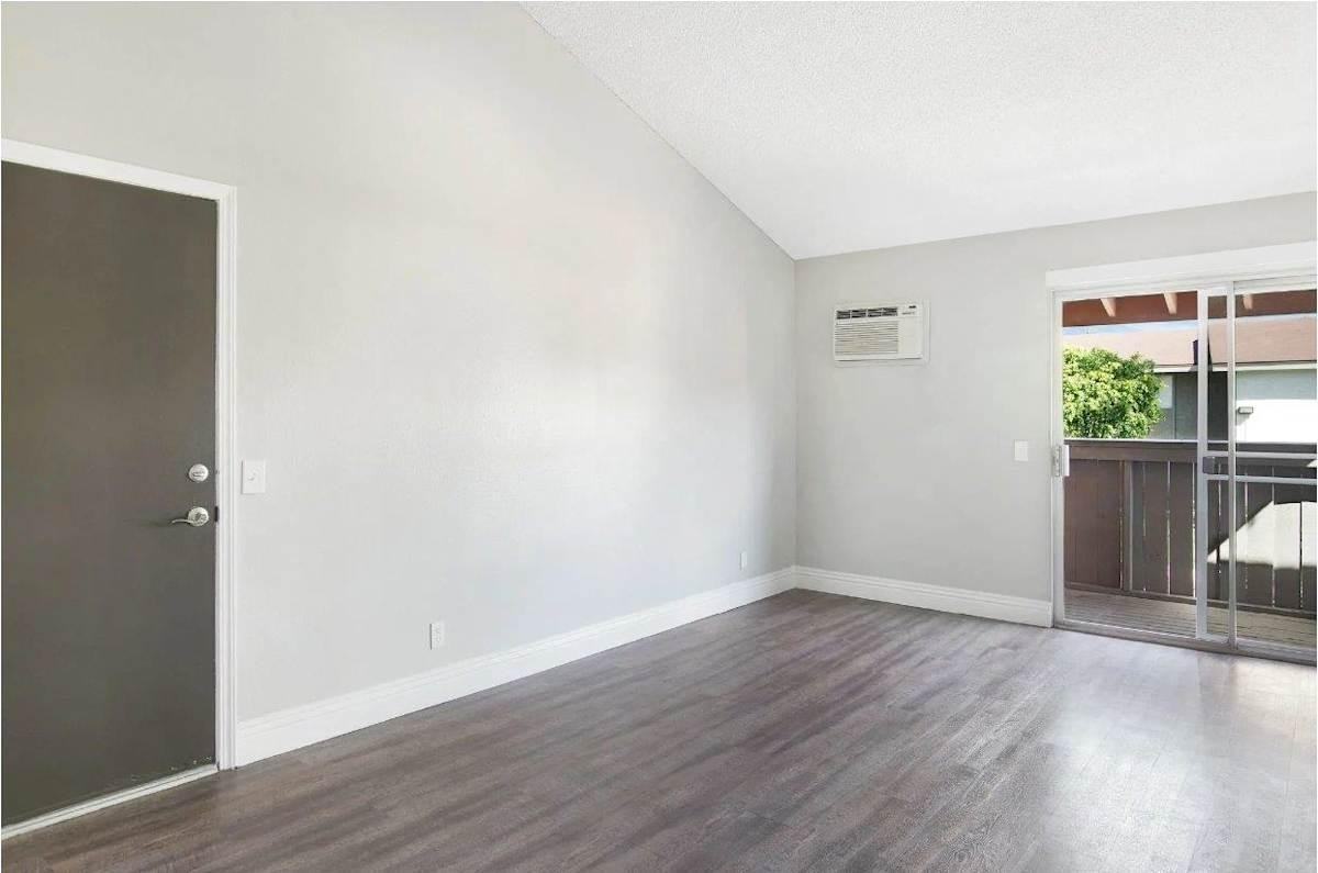 18615 E Arrow Hwy - Photo 7 of 22