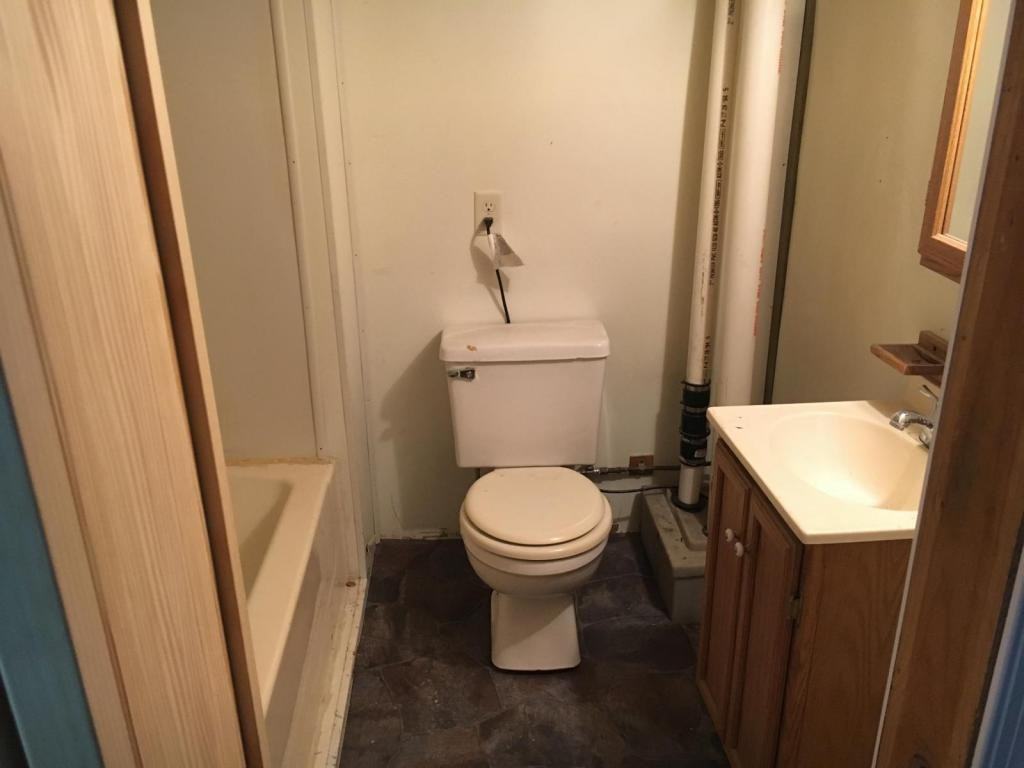 729 Euclid Ave Rear - Photo 2 of 10