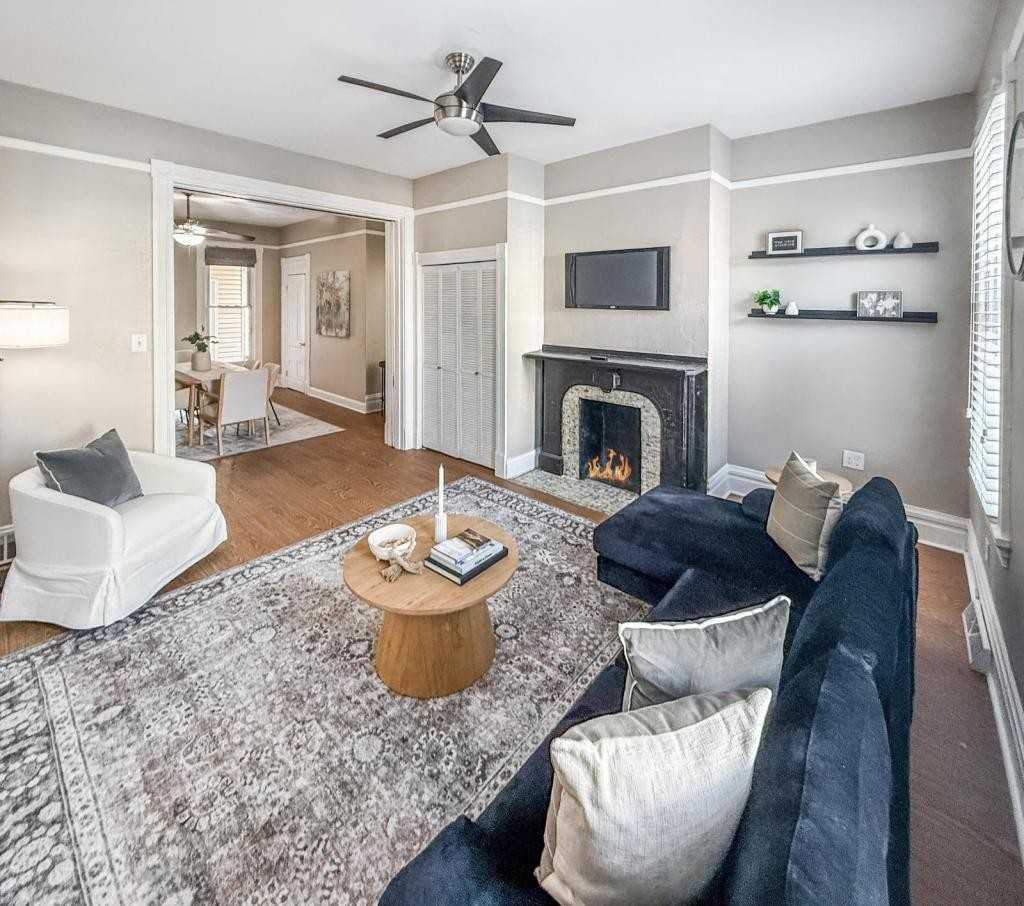 715 N Beatty St - Photo 5 of 22