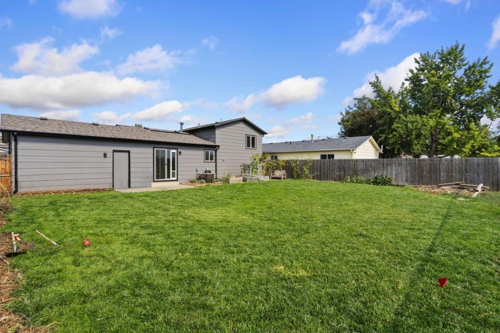 569 S Edinburgh Dr - Photo 3 of 21