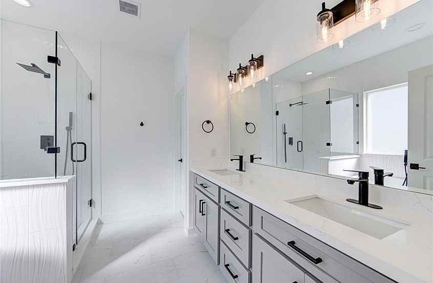 1102 Paul Quinn St ##B - Photo 3 of 48