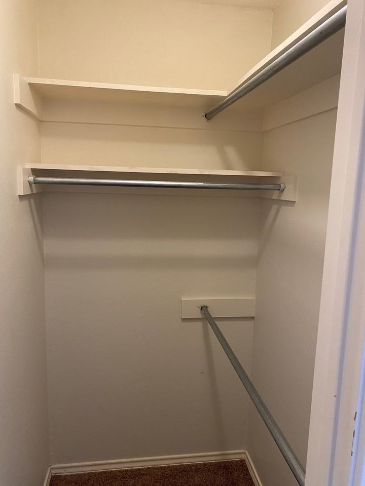 6206 Summerhill Pl - Photo 3 of 24