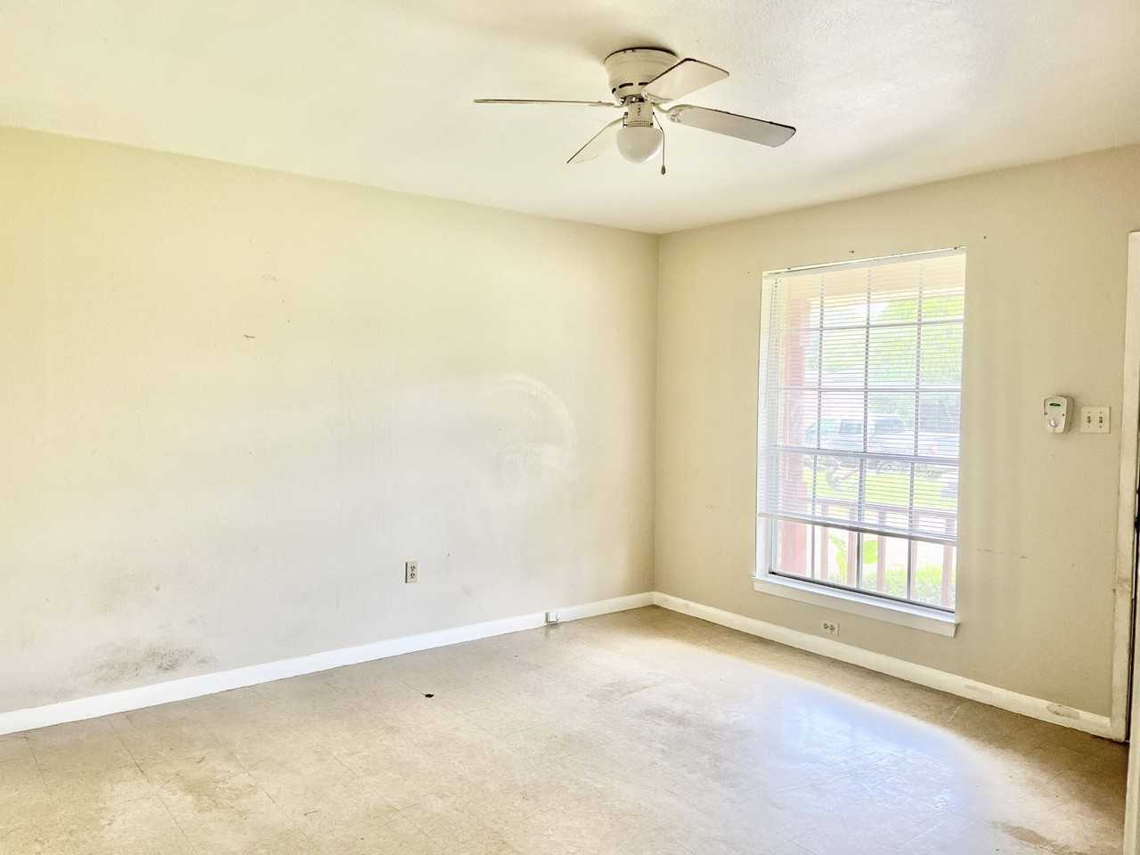 11766 Willow Oak Ave - Photo 3 of 12