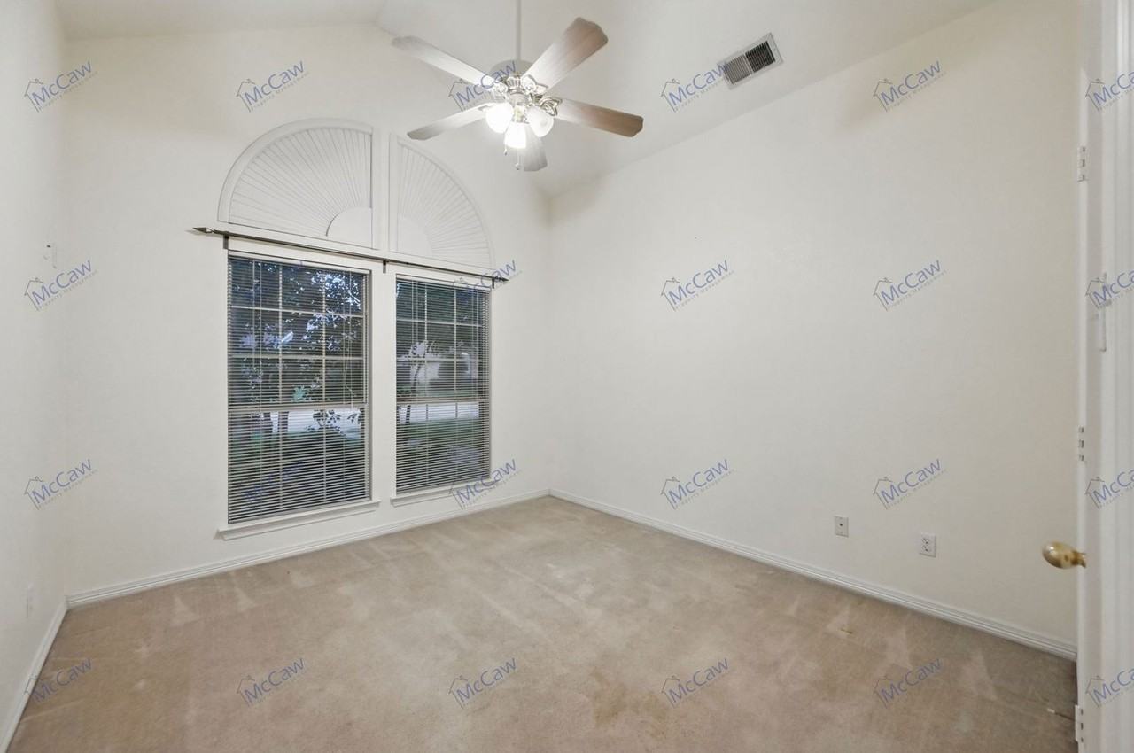 211 Sendero Dr - Photo 7 of 25