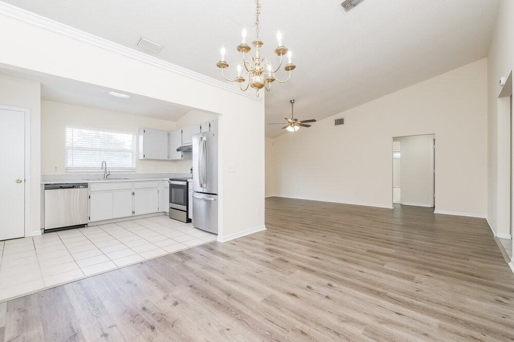 10147 Cedar Dune Dr - Photo 5 of 16