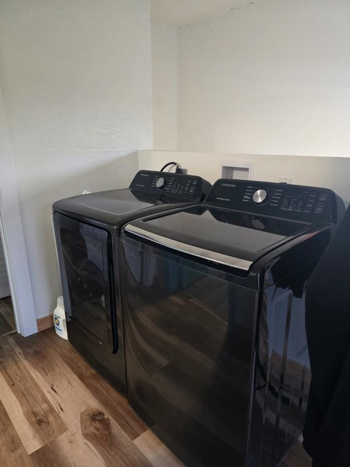 55548 Tracy Ave - Photo 2 of 10