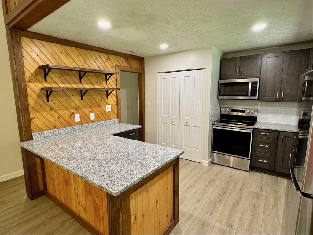 5901 Milhouse Ct - Photo 3 of 11