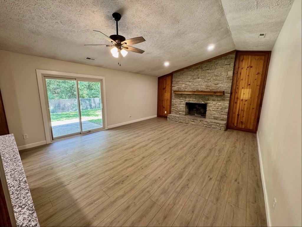 5901 Milhouse Ct - Photo 4 of 11