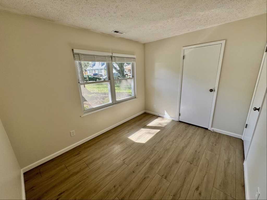 5901 Milhouse Ct - Photo 7 of 11