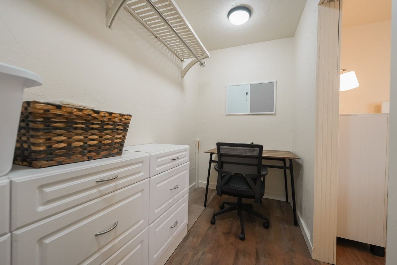 1604 North Municipal Drive Bedroom 1 - Photo 2 of 14