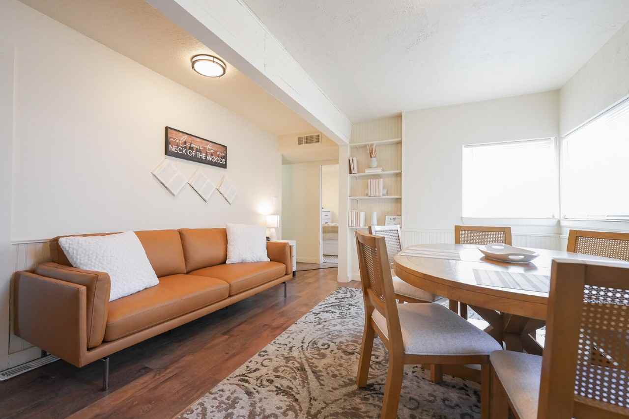 1604 North Municipal Drive Bedroom 1 - Photo 3 of 14