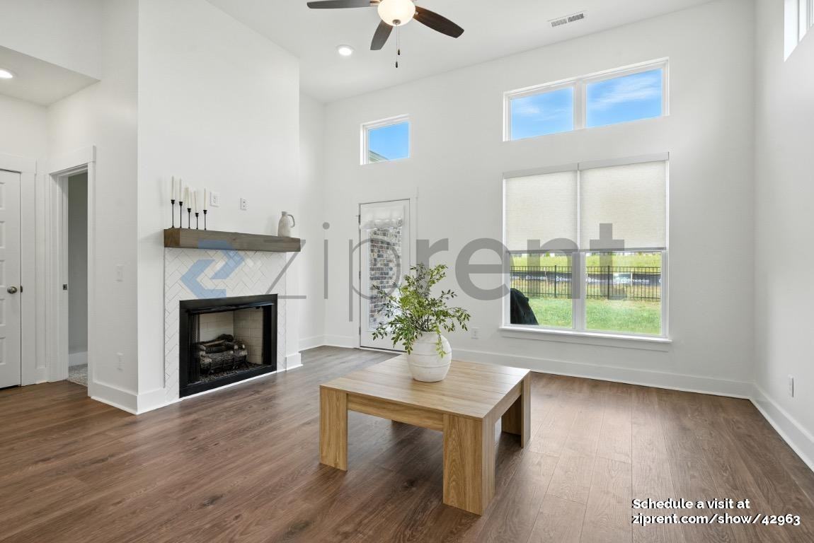 203 Hudson Dr - Photo 7 of 33
