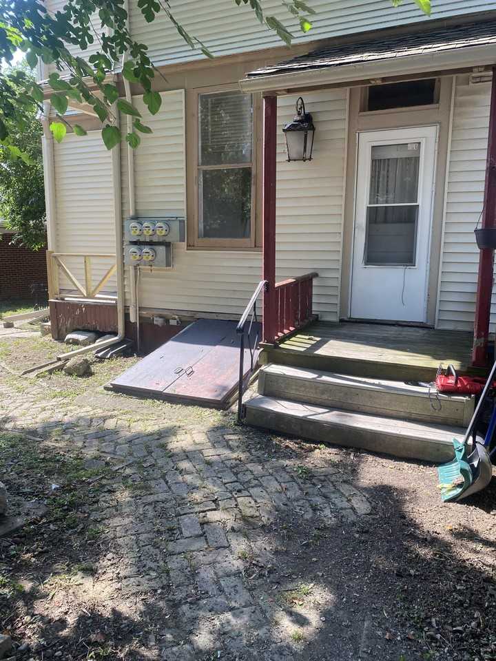 1112 S Fell Ave Apt 1n - Photo 2 of 17