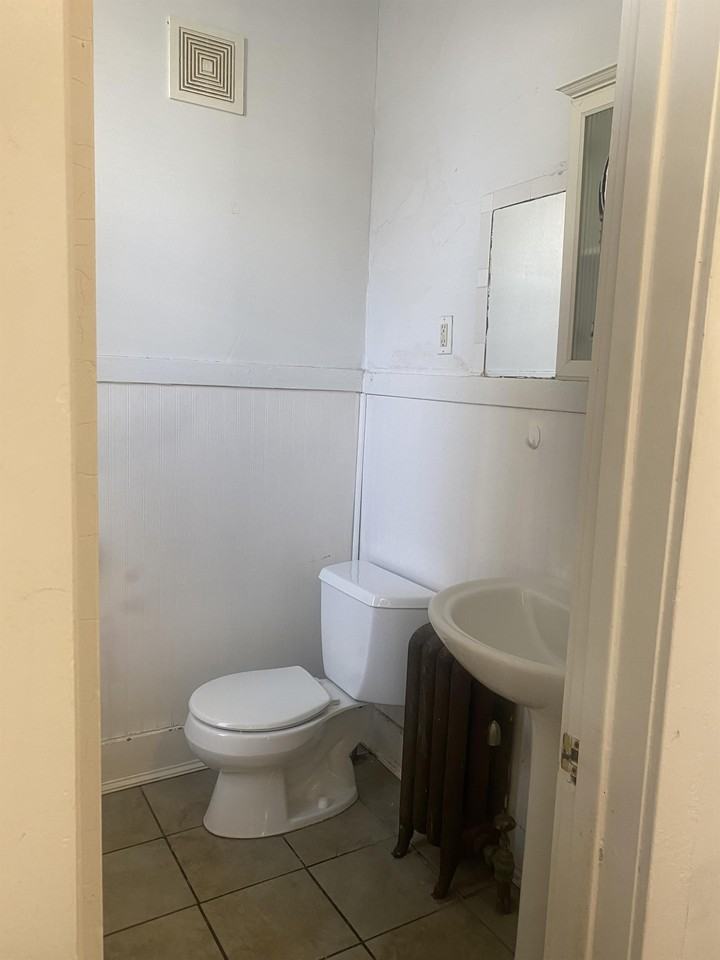 1112 S Fell Ave Apt 1n - Photo 6 of 17