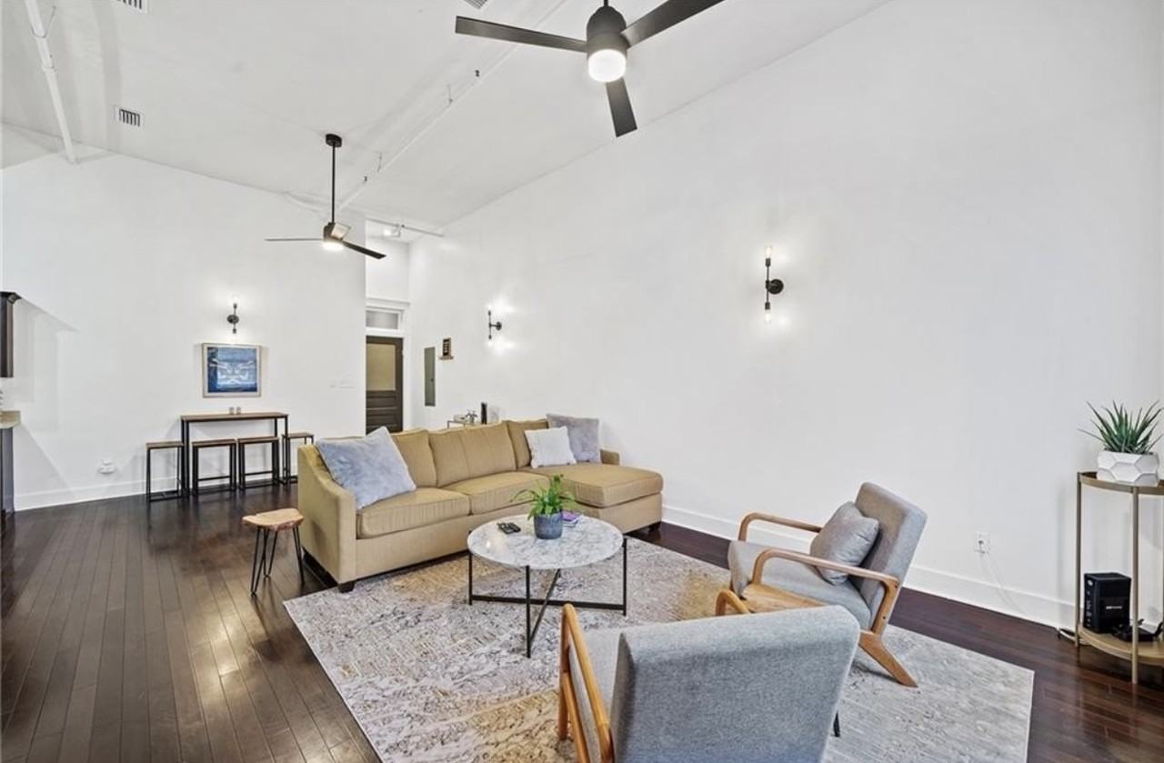 204 Conti St #1A - Photo 4 of 14