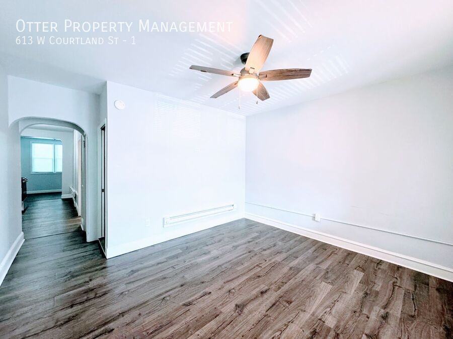 613 W Courtland St #1 - Photo 3 of 32