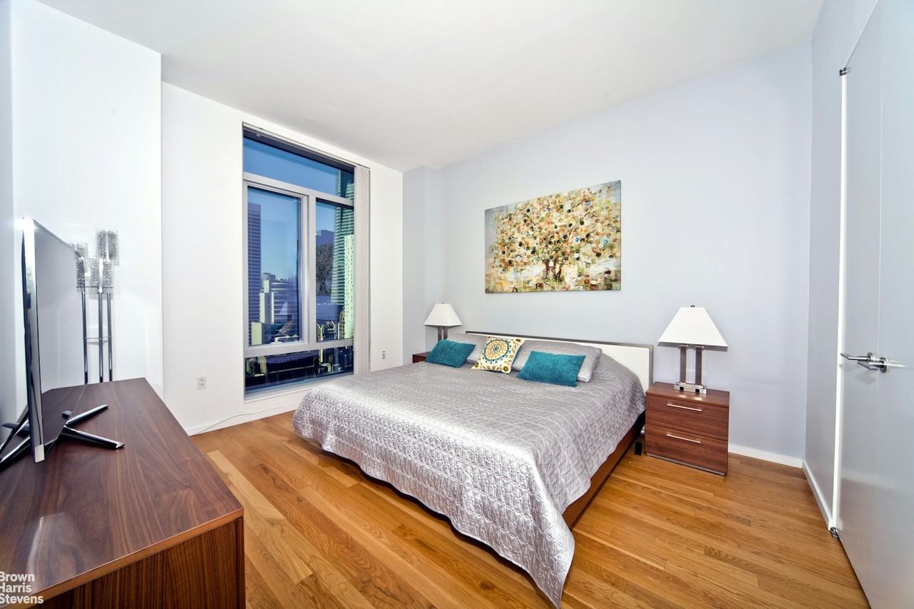 18 W 48th St #27C - Photo 3 of 4